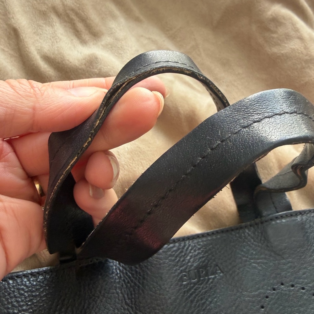 FURLA Floral Etched Wide Handbag Tote - Picture 4 of 7